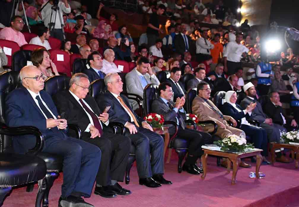 وزير الشباب والرياضة يشهد حفل وختام وتوزيع جوائز مسابقة العمل الأول للموهوبين في المجالات الأدبية